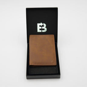 <tc>Passport Holder</tc>